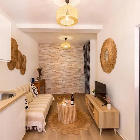 Le Petit Capoine 2- T2 Plein Centre De Carcassonne- * Каркассон